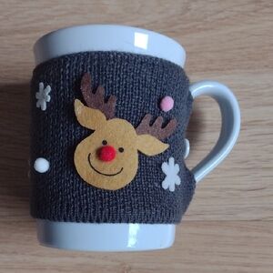 Sweater Mug Crafted by Threshold 14 Oz. Stoneware with Reindeer & Snowflakes